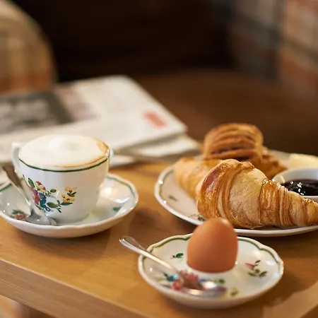 オイレナー ホーフ ホテル