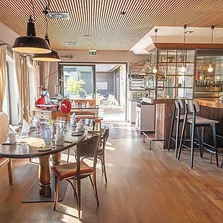佑蕾娜霍夫酒店 酒店