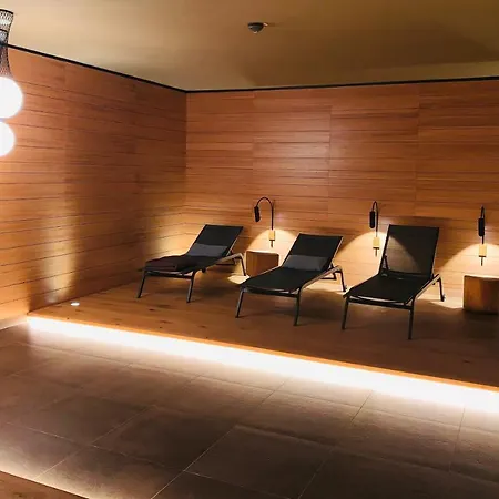 オイレナー ホーフ ホテル 2*